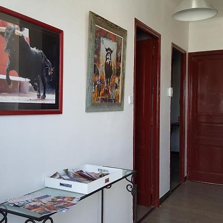 Appartement avec terrasse quartier Montplaisir Arles Extérieur photo