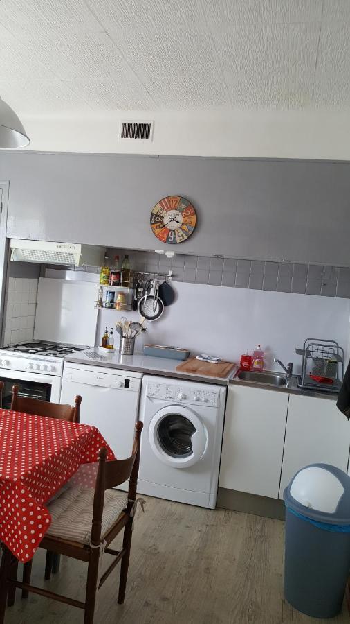 Appartement avec terrasse quartier Montplaisir Arles Extérieur photo