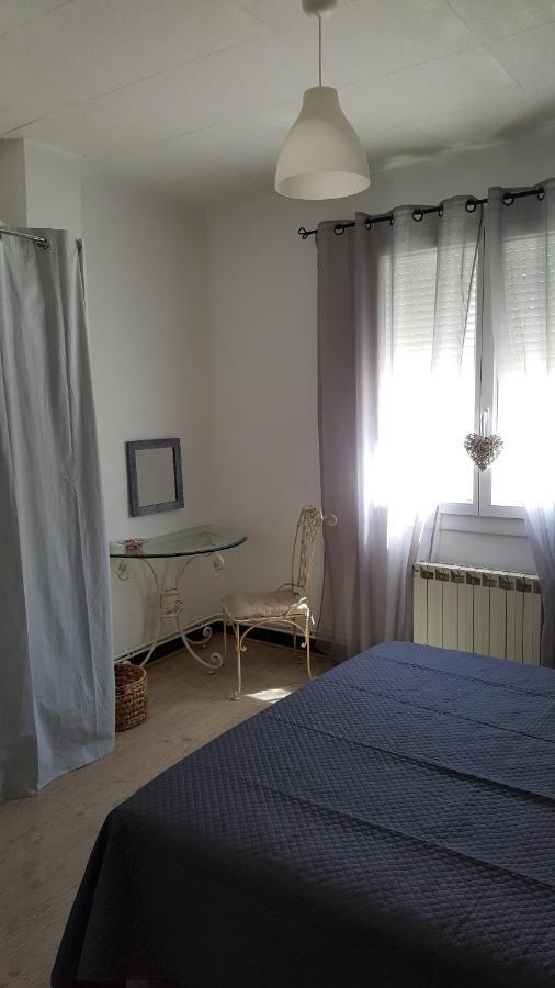 Appartement avec terrasse quartier Montplaisir Arles Extérieur photo
