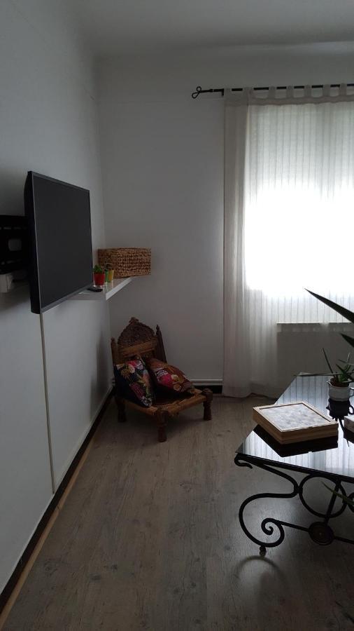 Appartement avec terrasse quartier Montplaisir Arles Extérieur photo